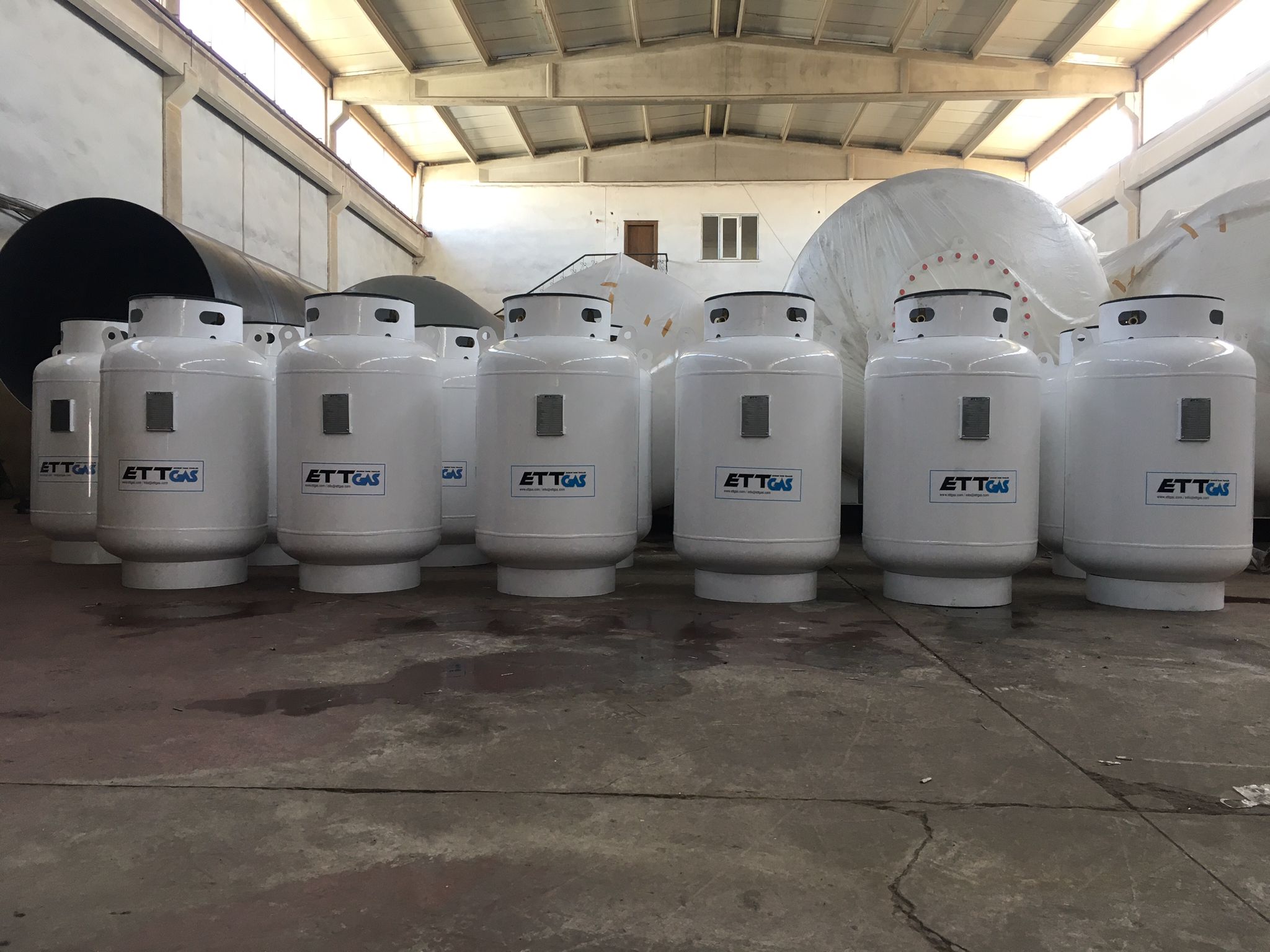 LPG Ev Tipi Tankları, LPG Boşaltma Pompası, LPG Mekanik Teraziler 10-15 Kg Gönderdik #lpg #evtipitank #lpgterazi #lpgpompa #lpgtank #treyler #semitreyler #ettgas #lpgtreyler